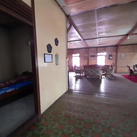 Oyo Homes 91248 Desa Wisata Banding Agung Danau Ranau Extérieur photo