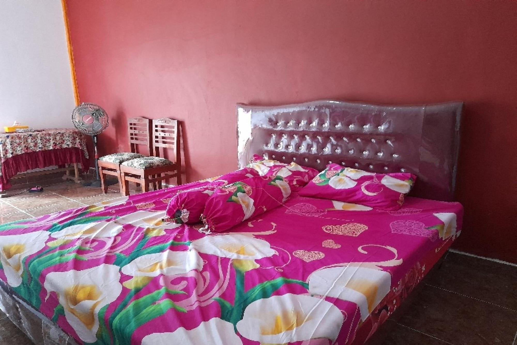 Oyo Homes 91248 Desa Wisata Banding Agung Danau Ranau Extérieur photo